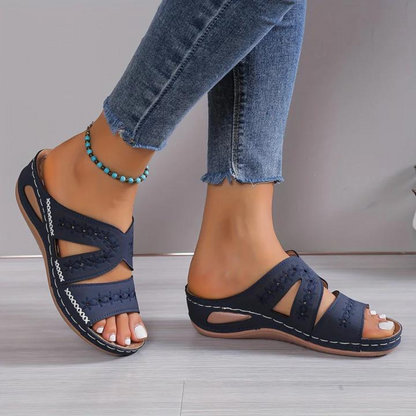 ASHMORE LANE | Sandy's Everyday Sandals