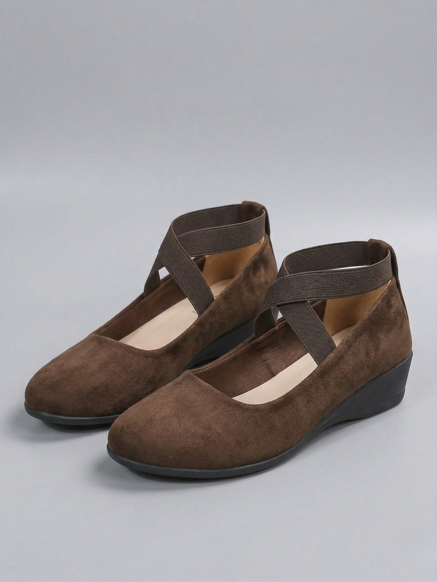 ASHMORE LANE | Madeleine Closed Wedge Shoes