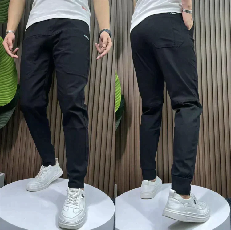ASHMORE LANE | Multi-Pocket Cargo Trousers