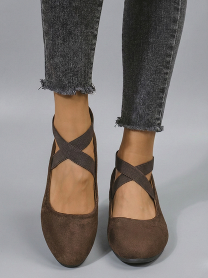 ASHMORE LANE | Madeleine Closed Wedge Shoes