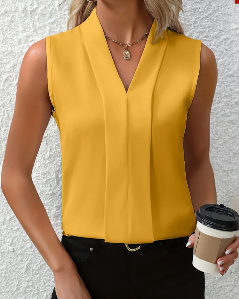 ASHMORE LANE | Nicole Relaxed V-Neck Top