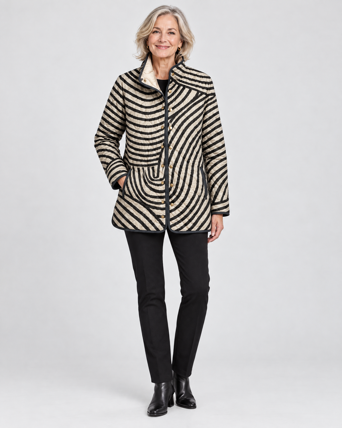 Inaya | Retro Hand-Drawn Circle Design Quilted Jacket