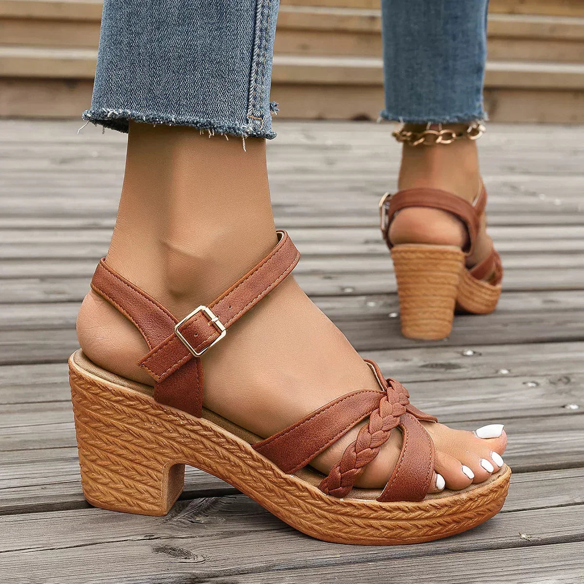 ASHMORE LANE | Gianna Classic Mid-Heel Sandals