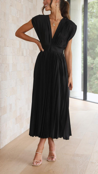 ASHMORE LANE | Pleated Dress