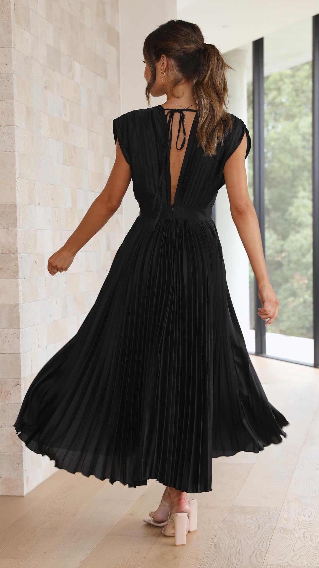 ASHMORE LANE | Pleated Dress