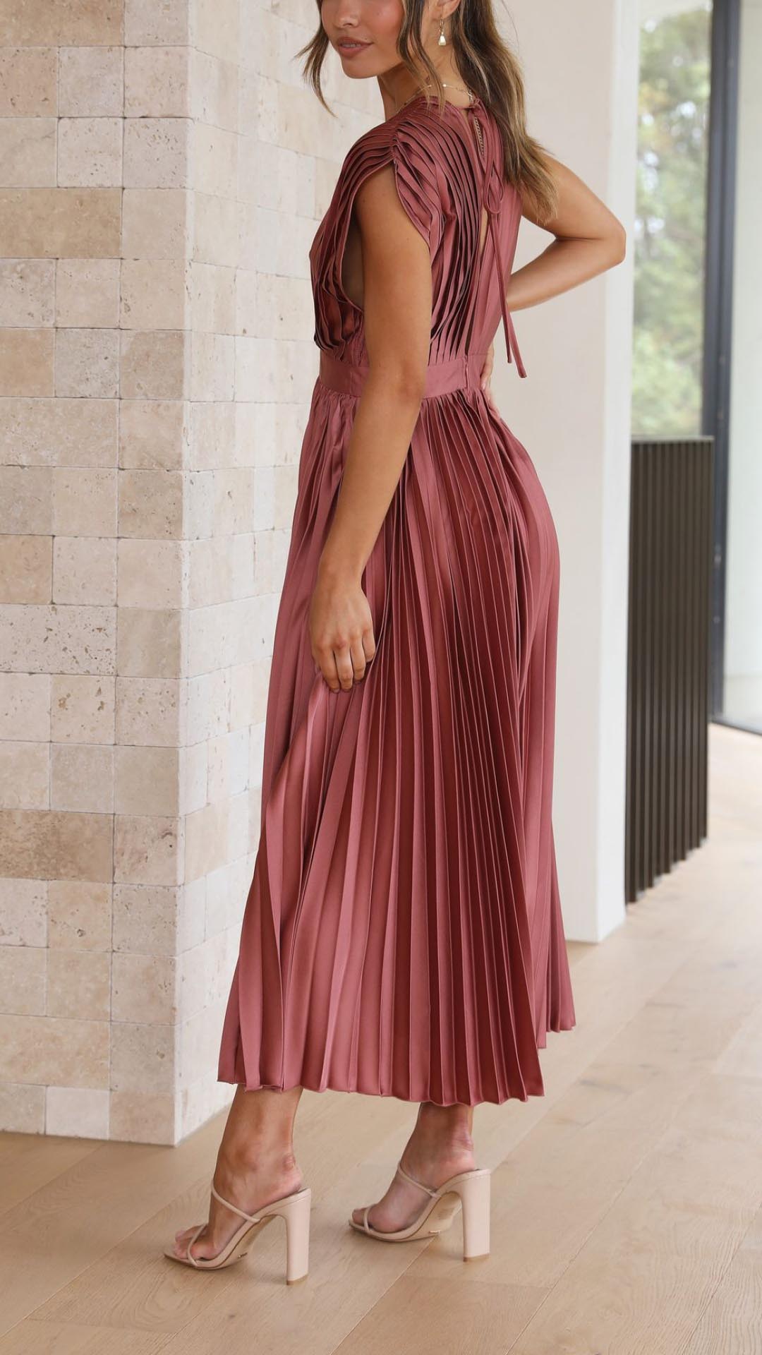 ASHMORE LANE | Pleated Dress