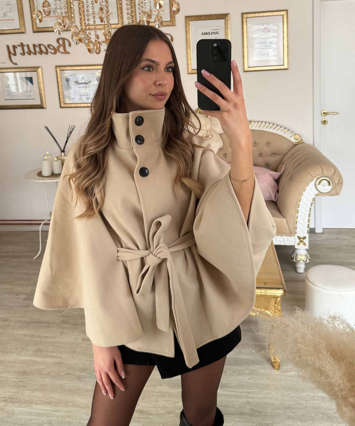 ASHMORE LANE | The Chelsea Cape