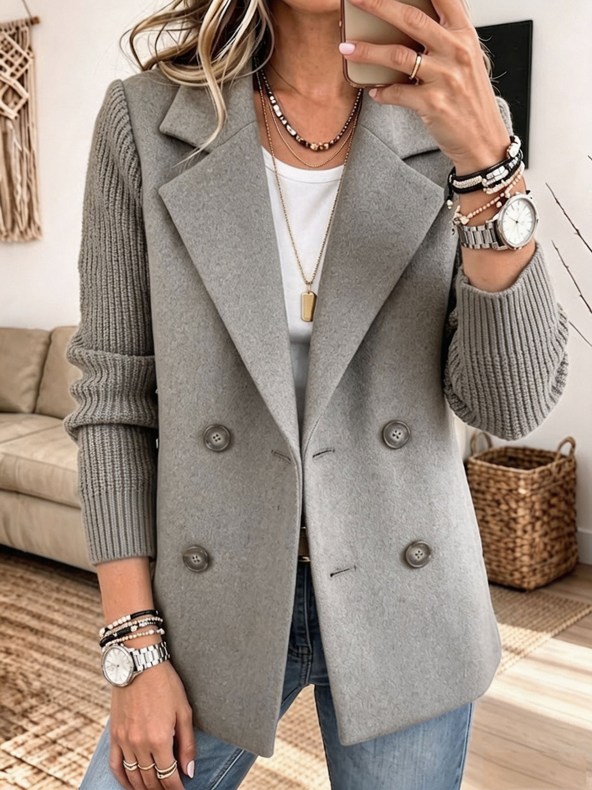 Knitted-Sleeve Blazer – Tailored, Warm and Relaxed