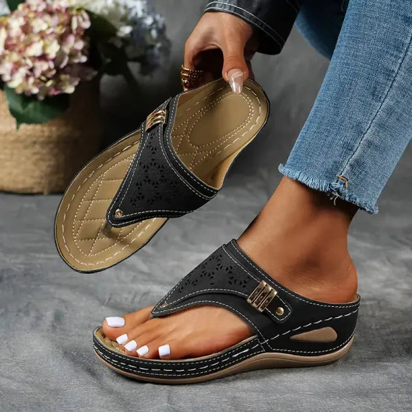 ASHMORE LANE | Verna Sandals