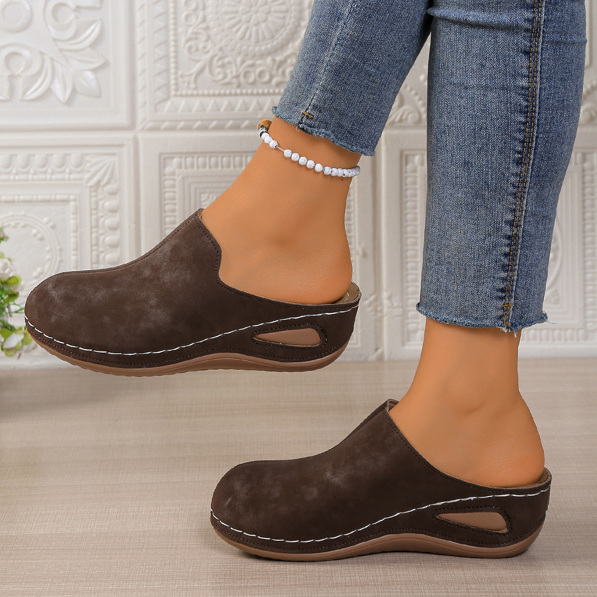 Nia Suede Mules